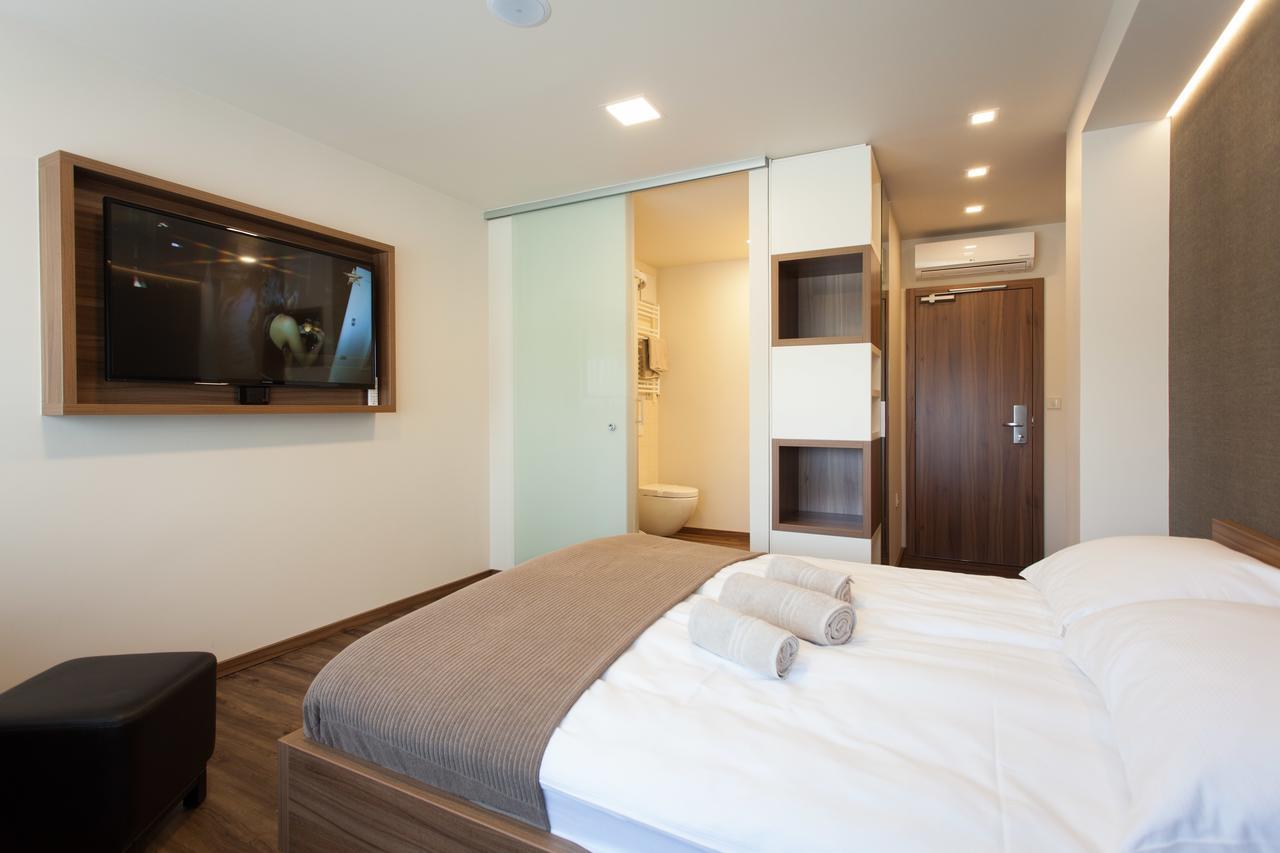 Hotel Pomaranca พทุย ภายนอก รูปภาพ