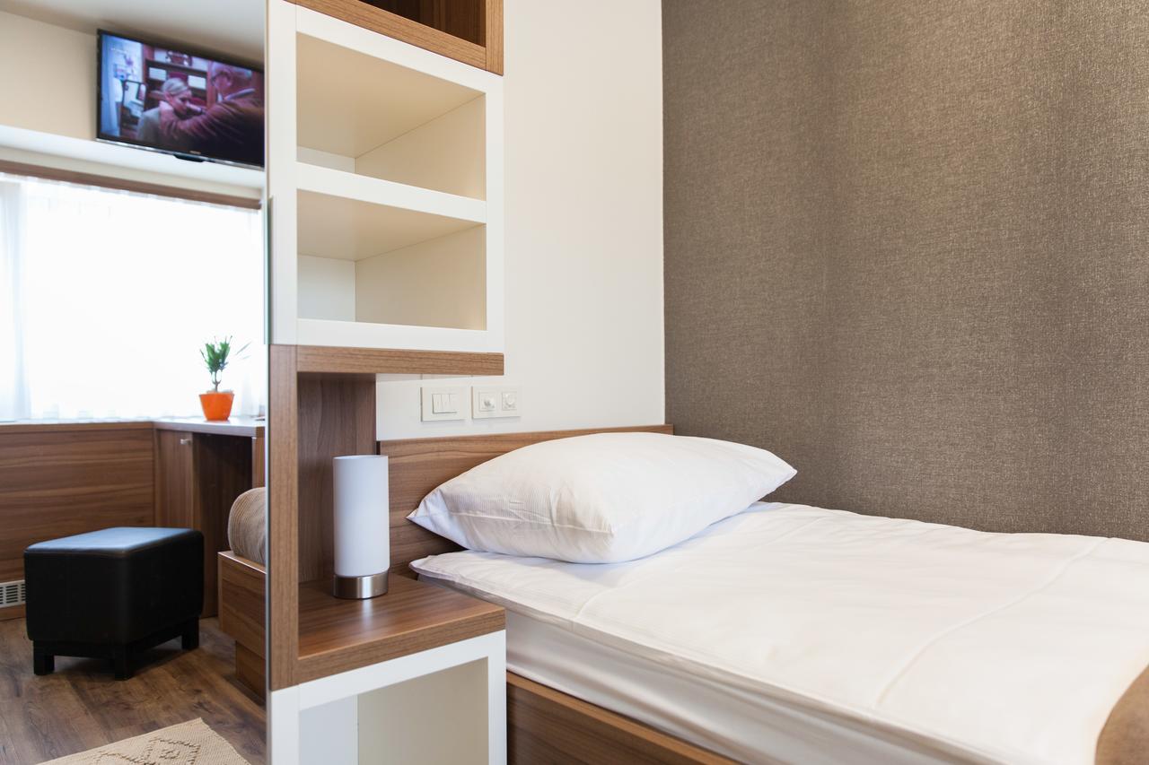 Hotel Pomaranca พทุย ภายนอก รูปภาพ